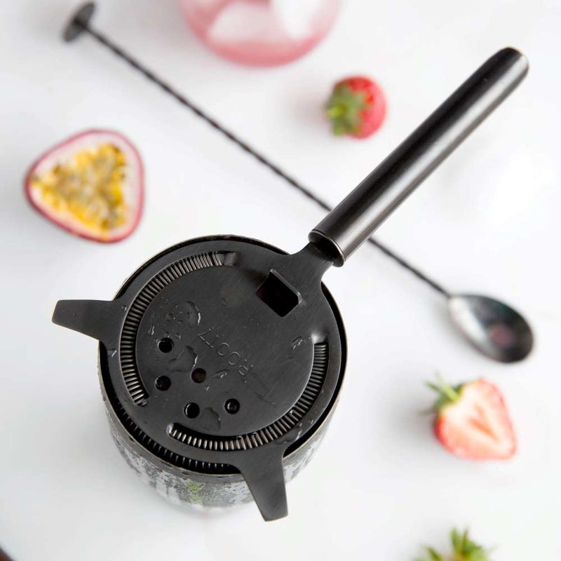 Cocktail-Titanium-Strainer-glass