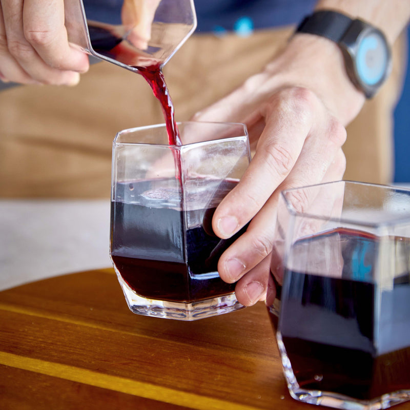 Wine-in-geometric-drinking-glass-set