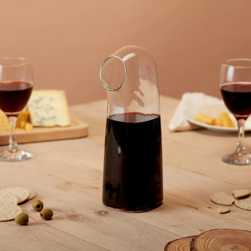 Glass red wine decanter