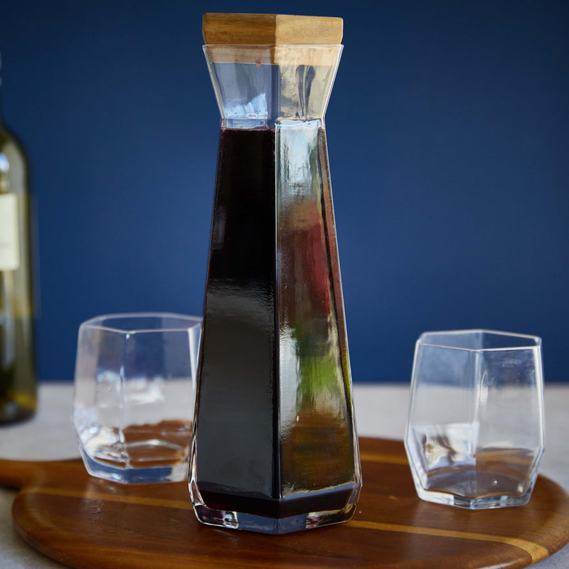 Geometric-Glass-Wine-Carafe-with-lid-cocktail
